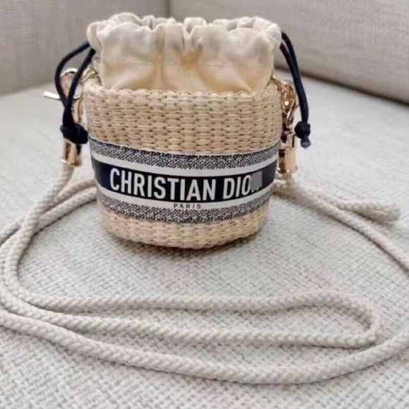 Dior Beige and Navy Mini straw Bag - Picture 4 of 8